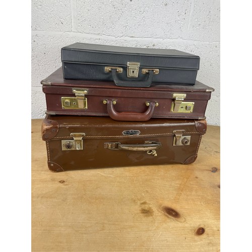 174 - Three Vintage Cases