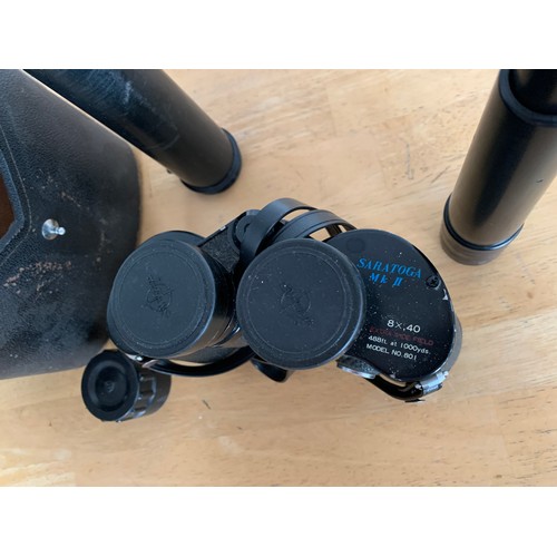 399 - Pair of Swift 8 x 40 Extra Wide Field of Vision Binoculars and Field/Spotting Scope