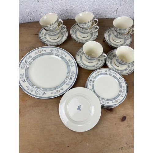 41 - Minton Penrose Tea Service 8x Cups, Saucers Side Plates & Sandwich Platter