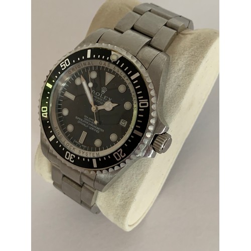 18 - Gents Automatic Divers Watch