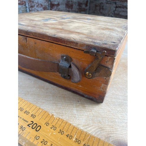 193 - Quality Vintage Wooden Box