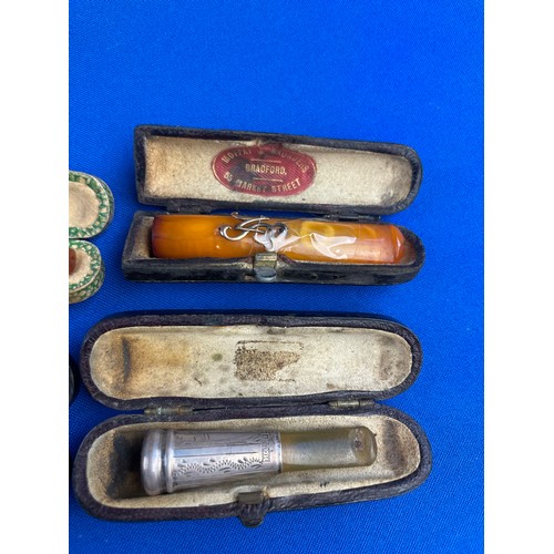 47 - Four Antique Cheroot Holders Inc Amber, Silver & Gold Details