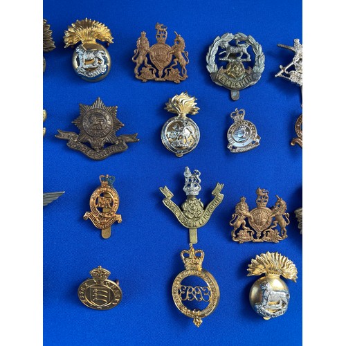 203 - 20 Military Cap Badges