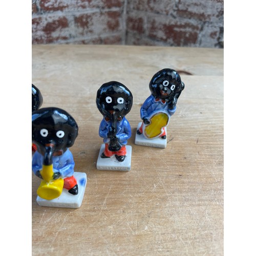 209 - Robertson Jam Band Figures