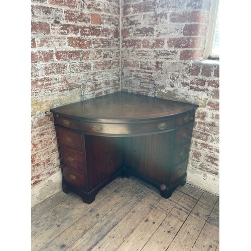 459 - Lovely Mahogany Leather Topped Corner Desk