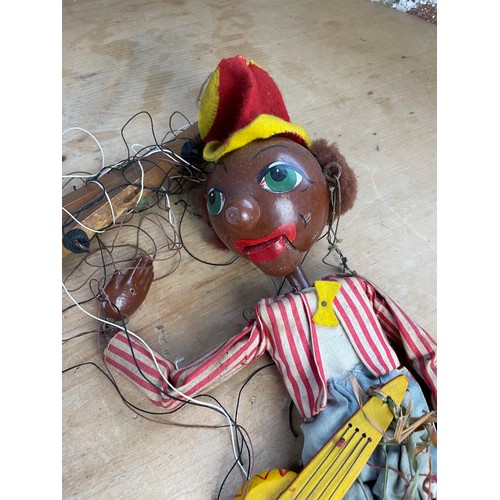 75 - Vintage Pelham Minstrel Puppet