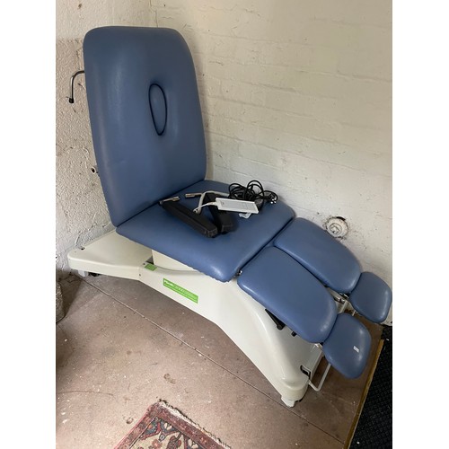 399 - Plinth 2000 Treatment Bed / Massage Table Electric