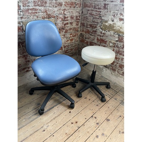 400 - Swivel Office Chair & Stool Ideal For Beauty Treatments