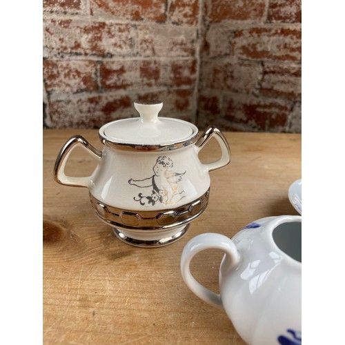 273 - Jacques Coeur Les Coquillages Cup, Saucer & Jug With Taunton Vale Gibson Sugar Bowl