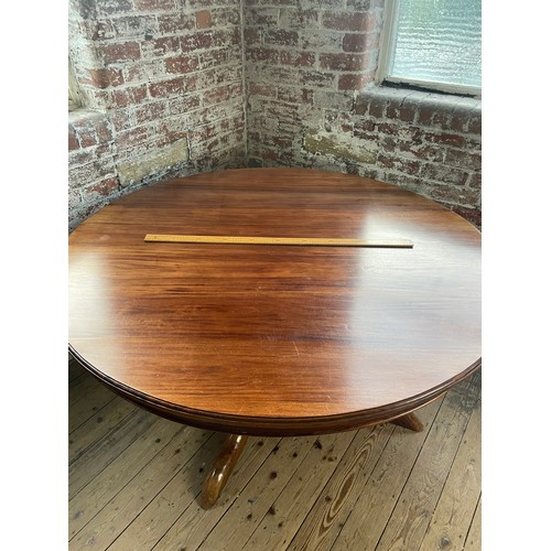 410 - Large Mahogany Pedestal Dining Table 160cm Diam