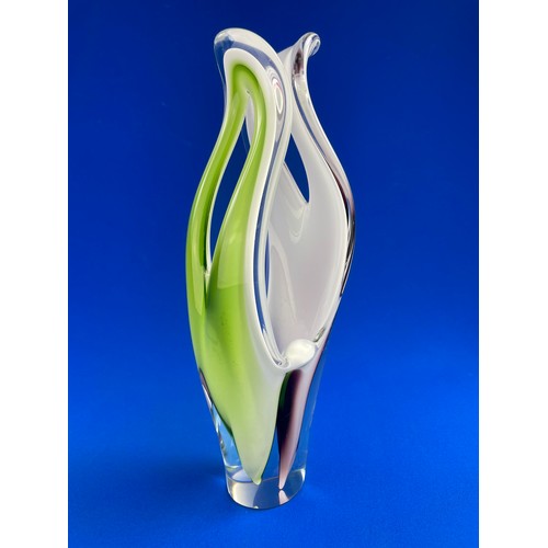 143 - Flygsfors Coquille Sculptural Vase by Paul Kedelv Mid Century Swedish Art Glass