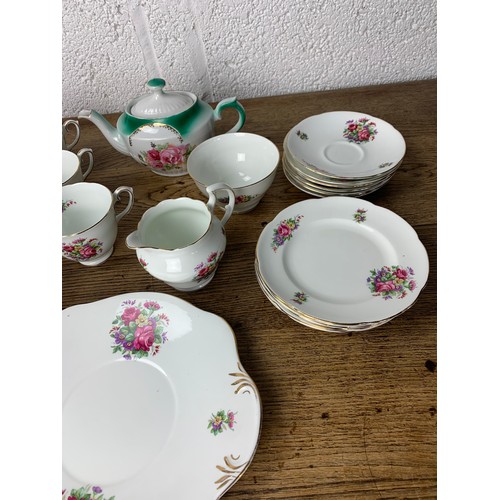 129 - Royal Stuart Part Tea Service