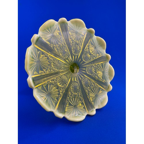 152 - George Davidson Uranium Yellow Primrose Pearline Glass Cake Stand