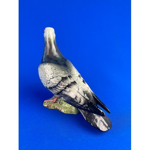 91 - Beswick Pigeon 1383 Grey