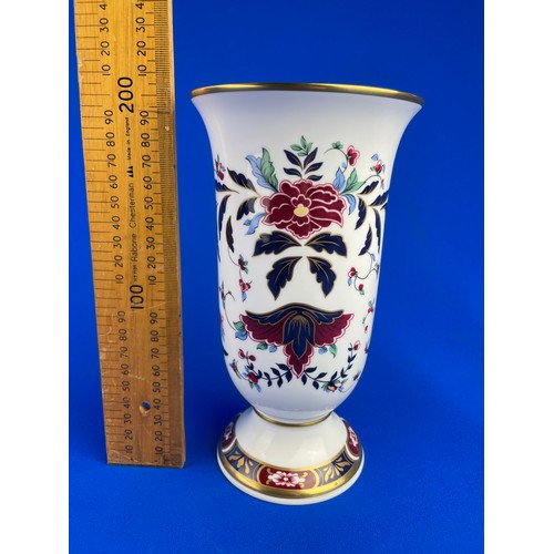 85 - Royal Worcester Prince Regent Urn Style Vase