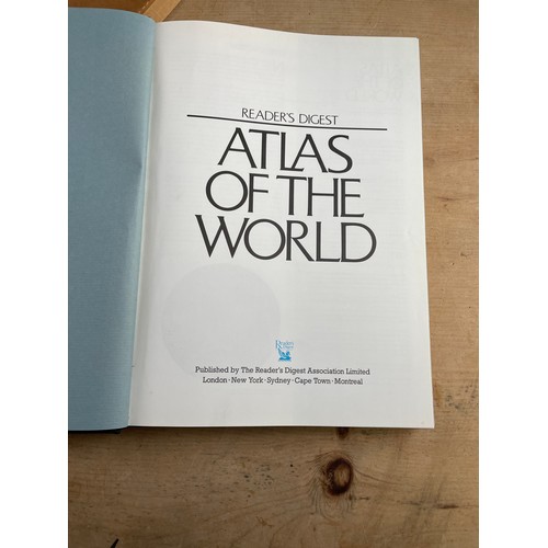 194 - Vintage Readers Digest Atlas Of The World New In Box