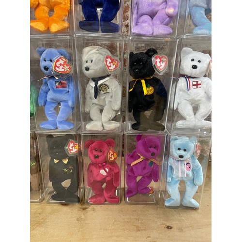 44 - Pristine Collection of 28 TY Beanie Babies Some Rare