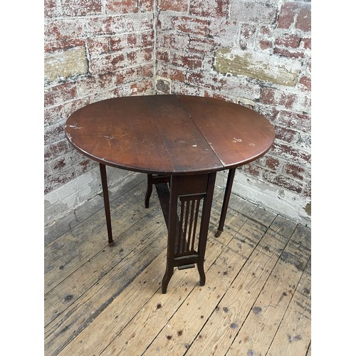 382 - Edwardian Dropleaf Occasional Table