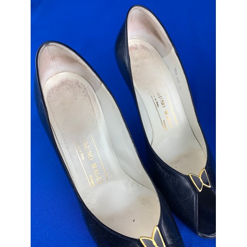 321 - Bruno Magli Designer Ladies Shoes - size 37 1/2