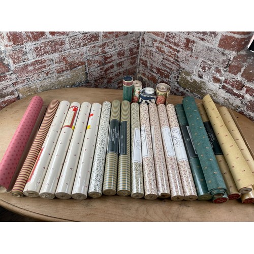 390 - 20 Rolls Of Laura Ashley Wallpaper 16 Still Cellophane Wrapped