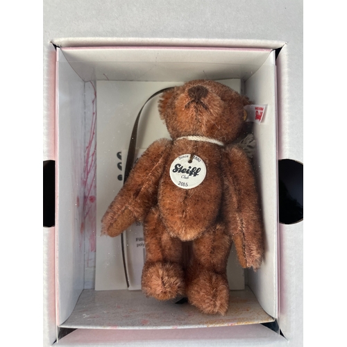 95 - Steiff Collectors Club Bear 2015