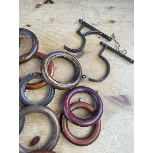 336 - Good Quantity Of Large Diameter Victorian Curtain Rings