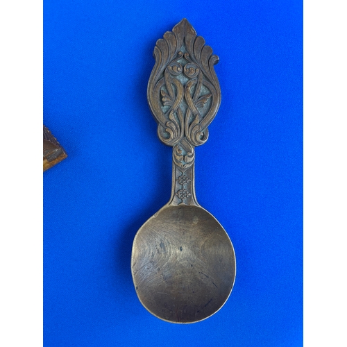 301 - Black Forrest Beautifully Carved Pocket Watch Holder & Spoon.