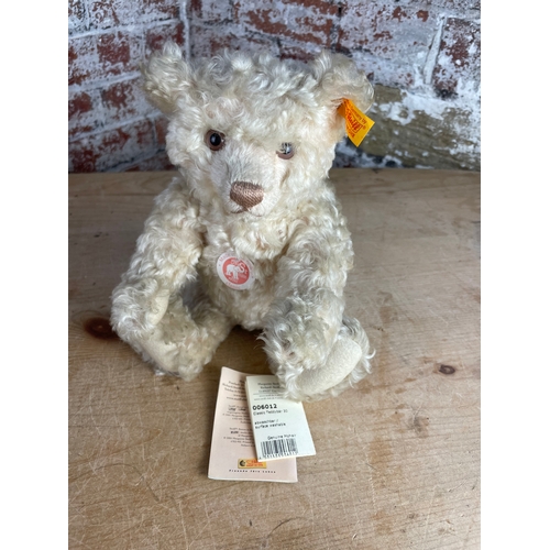 70 - Steiff Classic 30 Bear 006012