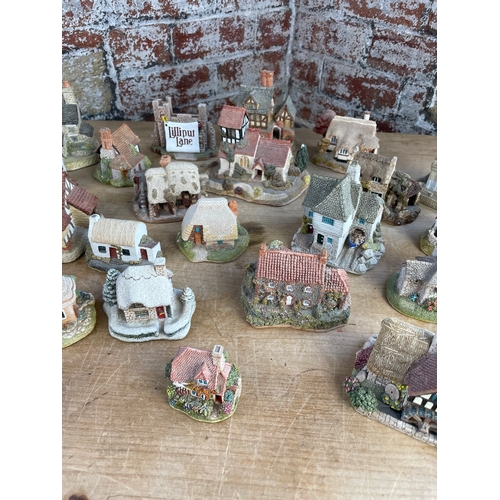 311 - Collection Of Lilliput Lane & David Winter Little Houses