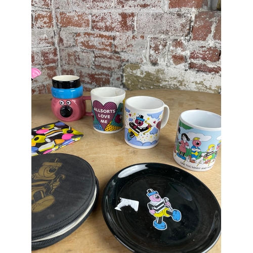 320 - Bertie Basset, Liquorice Allsorts Collectables Inc Rare Wood of Burslem Teapot.