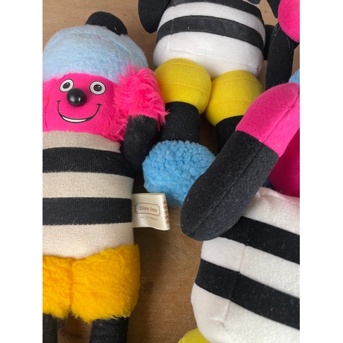 321 - 5 Collectable Bertie Basset, Liquorice Allsorts Soft Toys By Diane Jones