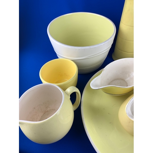 186 - Collection of Yellow Ceramic items