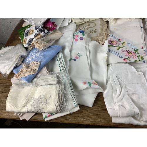 246 - Huge Amount of Vintage Linen inc. Table Cloths, Place Settings, Crocheted items etc.