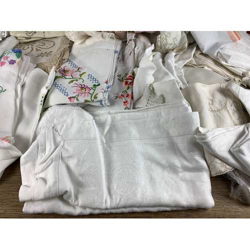 246 - Huge Amount of Vintage Linen inc. Table Cloths, Place Settings, Crocheted items etc.