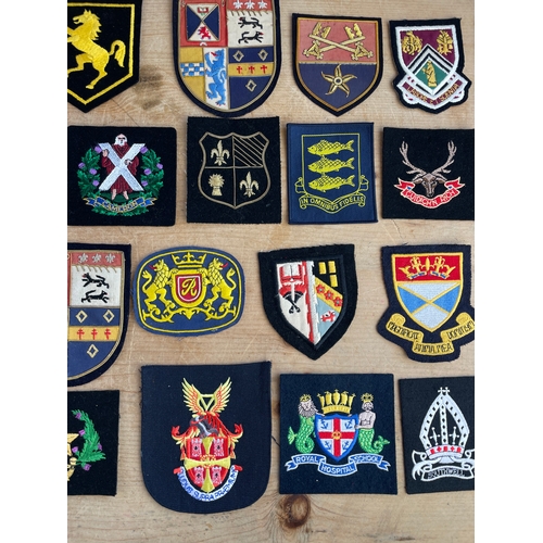 241 - 24x Assorted Vintage Embroidered Badges & Patches Inc. University & Schools