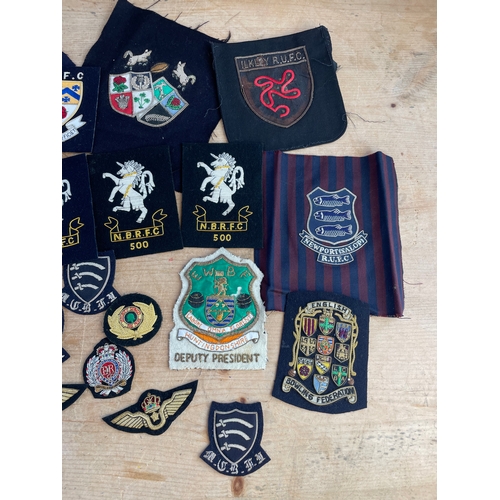 245 - 23 Assorted Vintage Embroidered Badges & Patches Inc. Military & RFU