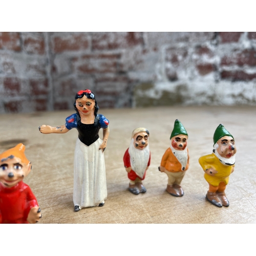 227 - Vintage Lead Snow White & Dwarves Figures