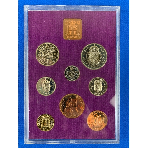 24 - 1970 Royal Mint Proof Coin Set, Coinage of Great Britain and Northern Ireland - lot 4 of 4