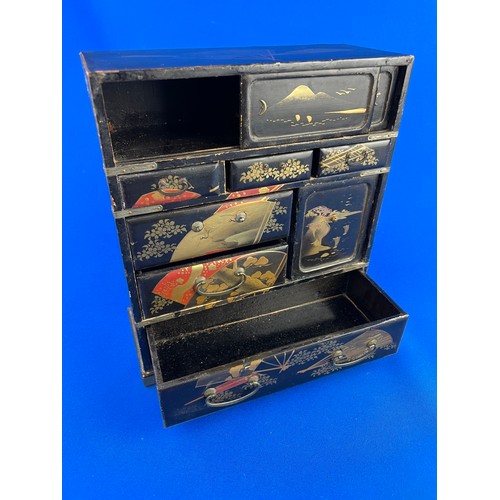 295 - Vintage Chinese Lacquered Jewellery / Trinket Box