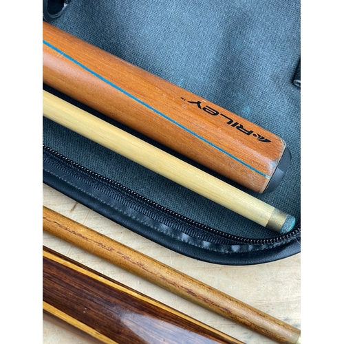 476 - Rapier Snooker Cue & Cased Riley's Snooker Cue With Extension