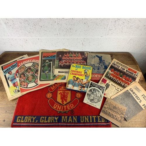 316 - Huge Collection of 60's-90's Manchester United (largely) Match Day Programme's, George Best Books an... 