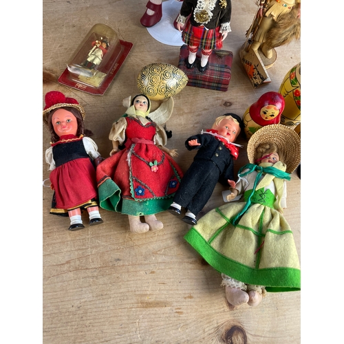 61 - Vintage Toys & Dolls