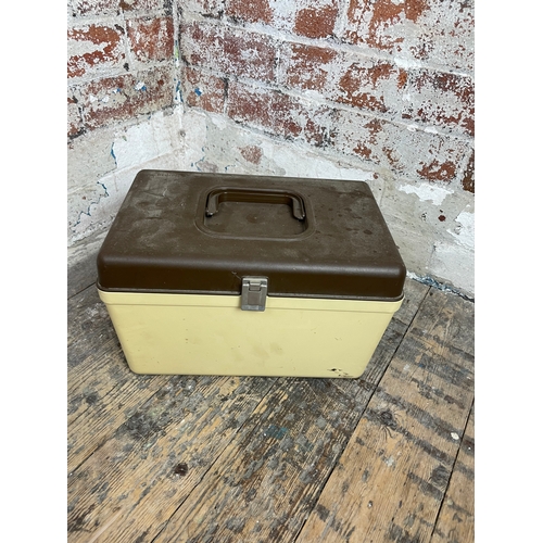 314 - Vintage Curver Sewing Box Full Of Sewing Items