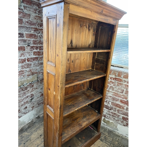 505 - Tall Pine Book Case