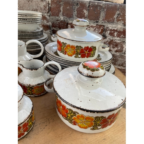 279 - Huge Midwinter Nasturtium Stonehenge Dinner & Tea Service. Great Condition.