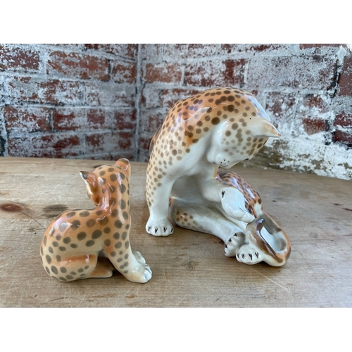 39 - Mid Century Lomonosov Porcelain Large Cheetah & Cub. Made In The USSR