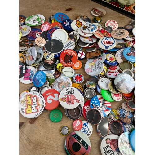 131 - Over 200 Vintage Badges Inc. Advertising, Novelty & Noted