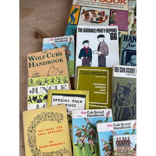 152 - Large Collection Of Vintage Boy Scouts & Wolf Cubs Books & Manuals