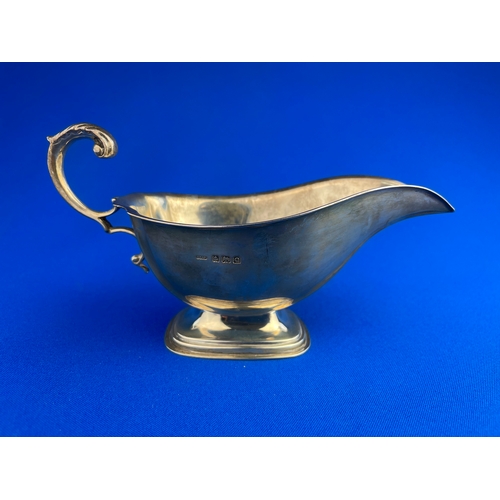 10 - Sterling Silver Gravy Boat 174g Hallmarked Birmingham 1940