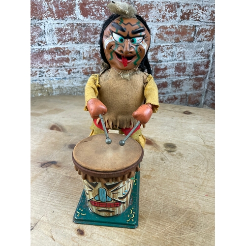 40 - Battery Operated Tinplate Vintage Crazy Drummer Automaton